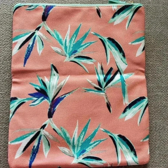 RACHEL PALLY PARADISE CLUTCH - like new - Picture 2 of 4